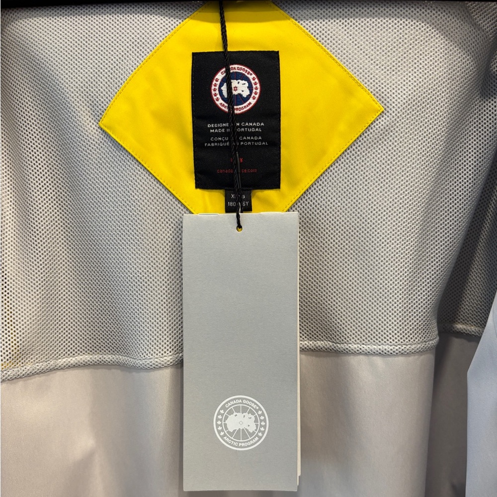 Canada Goose Nanaimo Windproof/Waterproof Jacket In Overboard Yellow - Picture 11 of 15